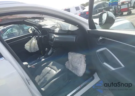 2021 Audi Q3 Premium 45 Tfsi S Line Quattro Tiptronic z USA, uszkodzony, nr VIN WA1DECF37M1022979